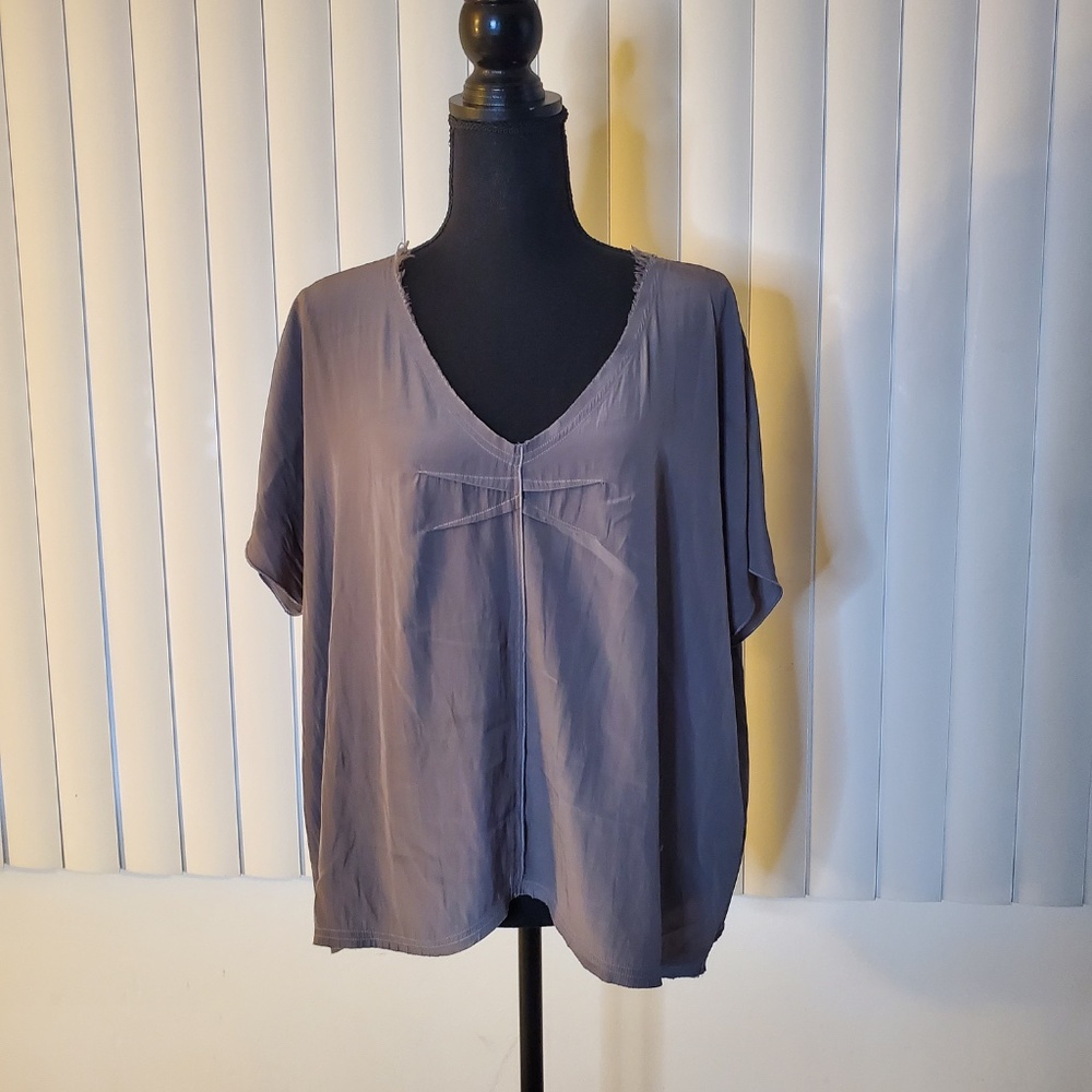NWOT Smythe Gray Top